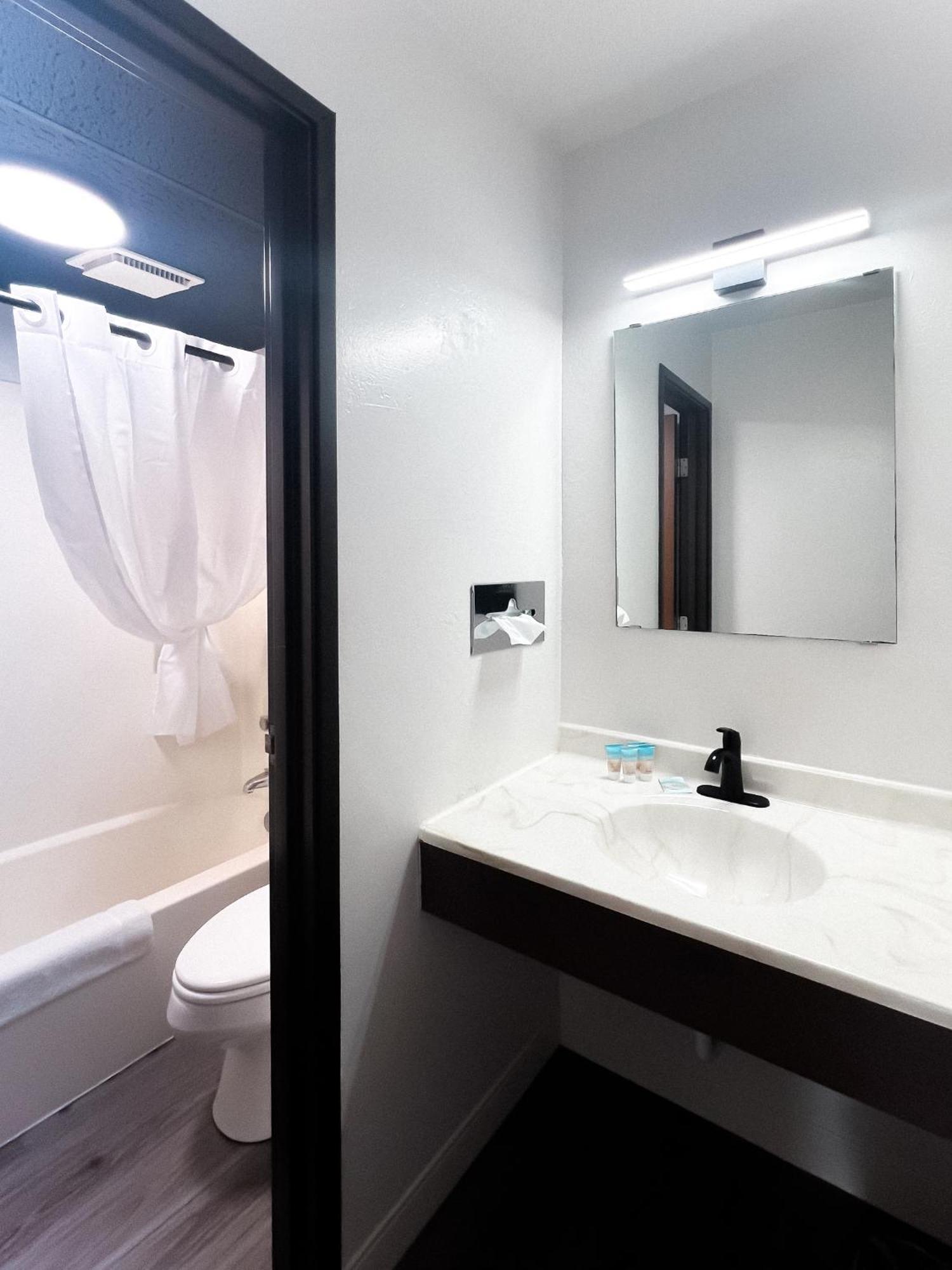 Walleye Inn Baudette ภายนอก รูปภาพ